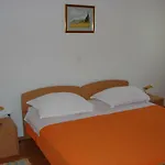 App 2+2 Nizic