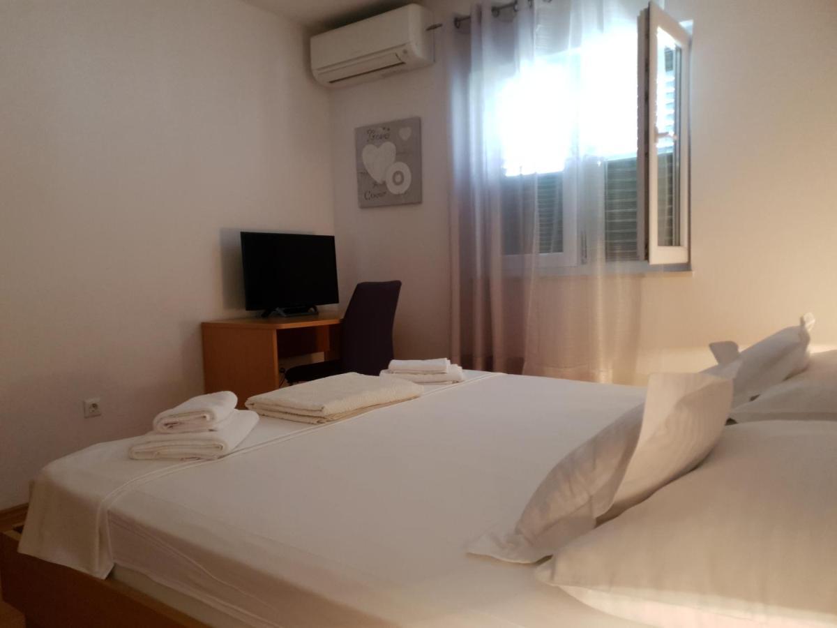 App 2+2 Nizic Apartment